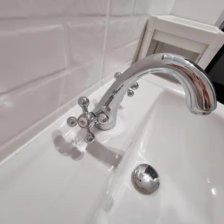 Snow Queen בית הארחה שצ'קלארסקה פוראובה