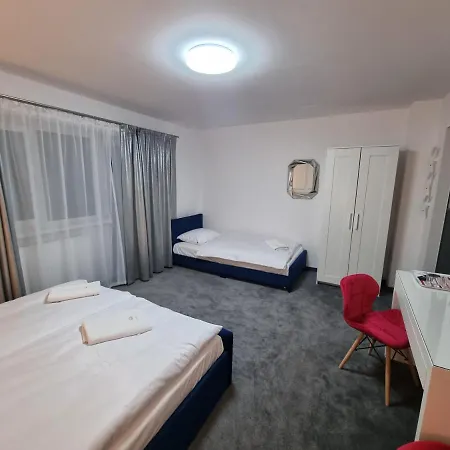 בית הארחה Snow Queen שצ'קלארסקה פוראובה