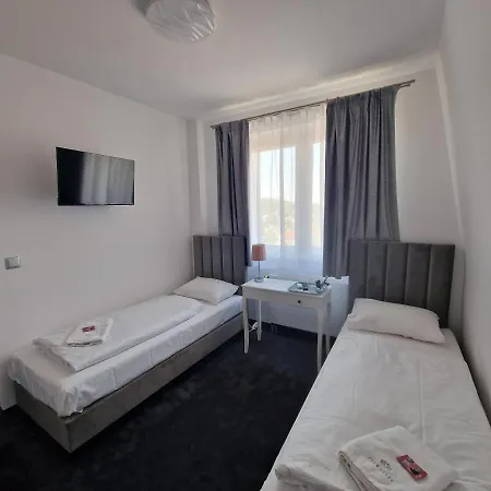 Snow Queen שצ'קלארסקה פוראובה